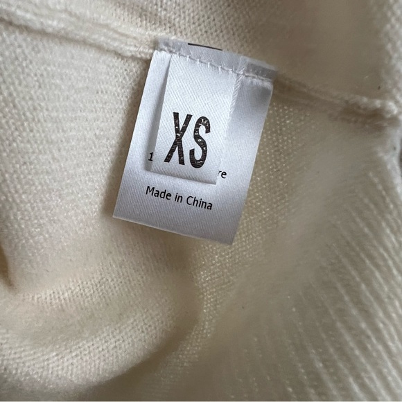 La Ligne AAA Sweater - Picture 5 of 5